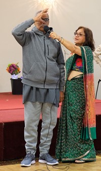 Sr Cits Diwali_Yoga demonstration by Rajveer Singh_TracyMarshall 6108 Lg 200.JPG